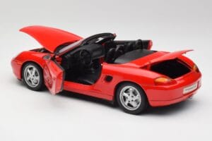 Porsche Boxster S 986 Guards Rood UT Models 1:18 27861-M1 Metaal — afbeelding 5 van 8