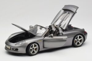 Porsche Carrera GT Grijs Metallic Maisto 1:18 36622-R1 Metaal — afbeelding 2 van 8