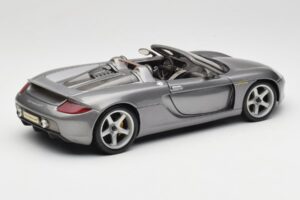 Porsche Carrera GT Grijs Metallic Maisto 1:18 36622-R1 Metaal — afbeelding 3 van 8