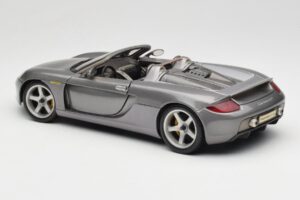 Porsche Carrera GT Grijs Metallic Maisto 1:18 36622-R1 Metaal — afbeelding 7 van 8