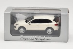 Porsche Cayenne 958 S Hybrid Wit Minichamps 1:43 WAP0200040B Metaal — afbeelding 4 van 4