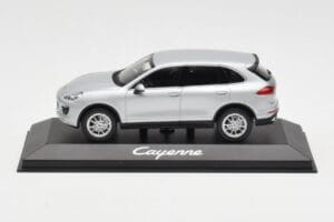 Porsche Cayenne 958 Zilver Minichamps 1:43 WAP0200020E Metaal