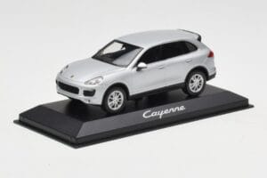 Porsche Cayenne 958 Zilver Minichamps 1:43 WAP0200020E Metaal — afbeelding 2 van 4
