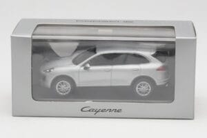 Porsche Cayenne 958 Zilver Minichamps 1:43 WAP0200020E Metaal — afbeelding 4 van 4