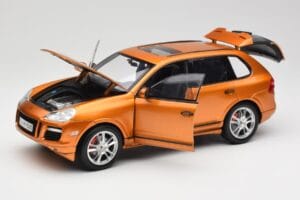 Porsche Cayenne GTS Lava Orange Norev 1:18 187535 Metaal — afbeelding 2 van 8