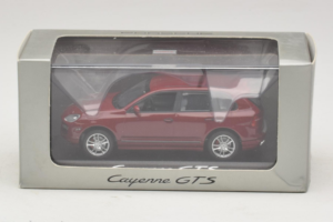 Porsche Cayenne 955 GTS Rood Met Zilveren Velgen Minichamps 1:43 WAP02000818 Metaal — afbeelding 4 van 4