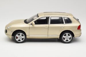 Porsche Cayenne S 955 Beige Maisto 1:18 WAPC2100213 Metaal — afbeelding 4 van 8