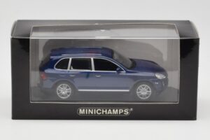 Porsche Cayenne S Blauw Minichamps 1:43 WAP02061217 Metaal — afbeelding 4 van 4