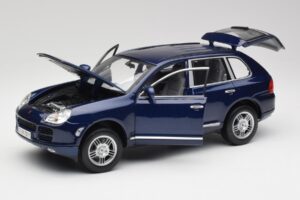 Porsche Cayenne S 9PA Dark Sea Blauw Metallic Maisto 1:18 31635 Metaal — afbeelding 2 van 8