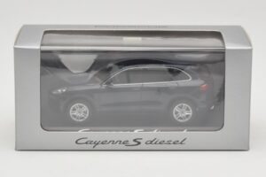 Porsche Cayenne 958 S Diesel Blue Metallic Minichamps 1:43 WAP0200080E Metaal — afbeelding 4 van 4