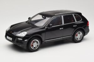 Porsche Cayenne Turbo 957 Zwart Norev 1:18 WAP02112317 Metaal