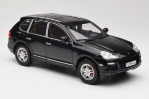 Porsche Cayenne Turbo 957 Zwart Norev 1:18 WAP02112317 Metaal — afbeelding 6 van 8