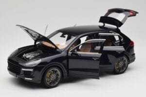 Porsche Cayenne Turbo S 958 Blue Metallic Minichamps 1:18 110064001 Metaal — afbeelding 2 van 8