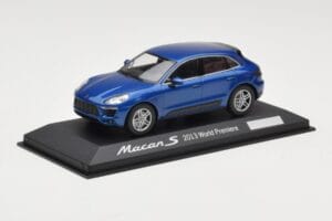 Porsche Macan 95B S Blauw World Premiere Minichamps 1:43 WAP0201550E Metaal — afbeelding 2 van 4