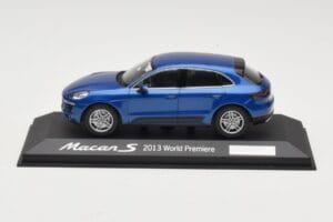 Porsche Macan 95B S Blauw World Premiere Minichamps 1:43 WAP0201550E Metaal