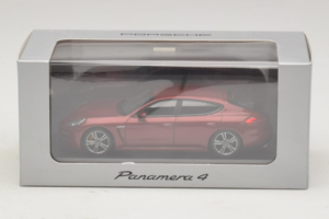 Porsche Panamera 970 4 Red Metallic Minichamps 1:43 WAP0201250E Metaal — afbeelding 5 van 5