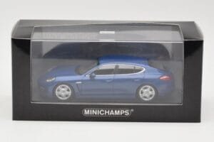 Porsche Panamera 970 4S Blue Metallic Minichamps 1:43 WAP0200419 Metaal — afbeelding 3 van 3