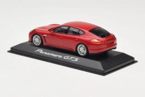Porsche Panamera 970 GTS Rood Minichamps 1:43 WAP0200230C Metaal — afbeelding 3 van 4