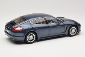 Porsche Panamera 970 S Blauw Minichamps 1:18 WAP02100119 Metaal — afbeelding 3 van 8
