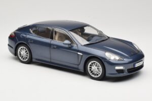 Porsche Panamera 970 S Blauw Minichamps 1:18 WAP02100119 Metaal — afbeelding 6 van 8