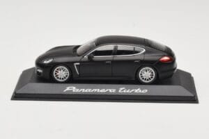 Porsche Panamera 970 Turbo Matt Black Minichamps 1:43 WAP0200270C Metaal