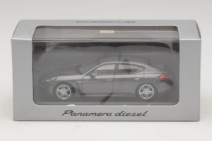Porsche Panamera 970 Diesel Grey Metallic Minichamps 1:43 WAP0202300E Metaal — afbeelding 4 van 4