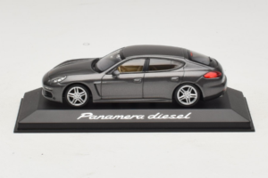 Porsche Panamera 970 Diesel Grey Metallic Minichamps 1:43 WAP0202300E Metaal