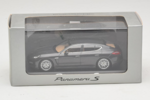 Porsche Panamera 970 S Grey Metallic Minichamps 1:43 WAP02000219 Metaal — afbeelding 4 van 4