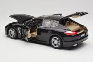 Porsche Panamera Turbo 970 Zwart Maisto 1:18 36197 Metaal — afbeelding 5 van 8