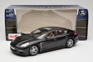 Porsche Panamera Turbo 970 Zwart Maisto 1:18 36197 Metaal — afbeelding 8 van 8