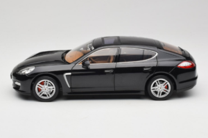 Porsche Panamera 970 Turbo Basalt Black Norev 1:18 WAP02100319 Metaal — afbeelding 4 van 8