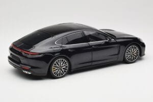 Porsche Panamera 971 Turbo S Blauw Metallic Minichamps 1:18 113061075 Metaal — afbeelding 3 van 8