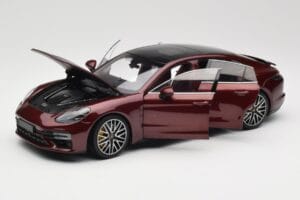 Porsche Panamera 971 Turbo S Rood Metallic Minichamps 1:18 113061077 Metaal — afbeelding 2 van 8