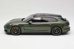 Porsche Panamera Turbo S 971 Sport Turismo Groen GT Spirit 1:18 GT447 Hars — afbeelding 3 van 6
