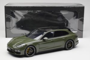 Porsche Panamera Turbo S 971 Sport Turismo Groen GT Spirit 1:18 GT447 Hars — afbeelding 6 van 6