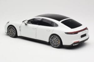 Porsche Panamera 971 Turbo S Wit Metallic Minichamps 1:18 113061074 Metaal — afbeelding 7 van 8