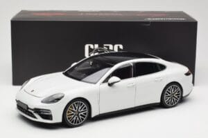 Porsche Panamera 971 Turbo S Wit Metallic Minichamps 1:18 113061074 Metaal — afbeelding 8 van 8