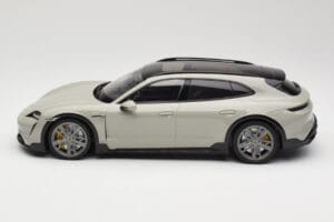 Porsche Taycan Cross Turismo Turbo S Chalk Grey Minichamps 1:18 155069302 Metaal — afbeelding 3 van 6
