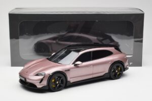 Porsche Taycan Turbo S Cross Turismo Metallic Roze GT Spirit 1:18 GT440 Hars — afbeelding 6 van 6