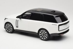 Land Rover Range Rover L460 P530 Autobiography Fuji White GT Spirit 1:18 GT533 Hars — afbeelding 5 van 6