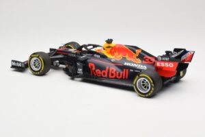 Red Bull Racing RB16 #33 M. Verstappen Winner 70th Anniversary GP 2020 Minichamps 1:18 110200533 Metaal — afbeelding 5 van 6