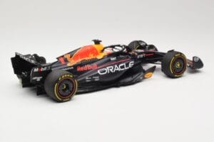 Red Bull Racing RB19 #1 M. Verstappen Winner Monaco GP 2023 Minichamps 1:18 110230701 Metaal — afbeelding 2 van 6