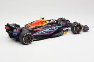 Red Bull Racing RB19 #11 S. Perez 2nd Place Miami GP 2023 Minichamps 1:18 110230511 Metaal — afbeelding 2 van 6