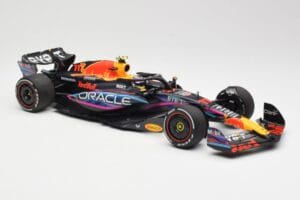 Red Bull Racing RB19 #11 S. Perez 2nd Place Miami GP 2023 Minichamps 1:18 110230511 Metaal — afbeelding 4 van 6