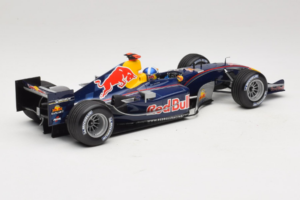 Red Bull RB1 Cosworth #14 D. Coulthard Red Bull Racing Showcar 2005 Minichamps 1:18 100050014 Metaal — afbeelding 2 van 6