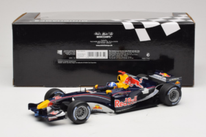 Red Bull RB1 Cosworth #14 D. Coulthard Red Bull Racing Showcar 2005 Minichamps 1:18 100050084 Metaal — afbeelding 6 van 7