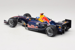 Red Bull RB1 Cosworth #14 D. Coulthard Red Bull Racing Showcar 2005 Minichamps 1:18 100050014 Metaal — afbeelding 5 van 6
