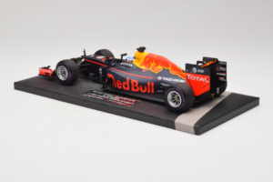 Red Bull RB12 Tag Heuer #3 D. Ricciardo Red Bull Racing 1st Pole Monaco Grand Prix 2016 Minichamps 1:18 117160103 Hars — afbeelding 5 van 7