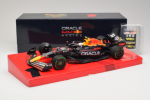 Red Bull RB18 #1 M. Verstappen Oracle Red Bull Racing Japanese Grand Prix Winner World Champion 2022 Minichamps 1:18 11322280 — afbeelding 7 van 7