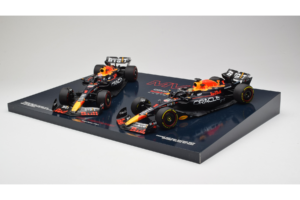Red Bull RB19 Honda RBPT #1 M. Verstappen Oracle Red Bull Racing Qatar Grand Prix World Champion 2023 Minichamps 1:18 1122318 — afbeelding 2 van 6
